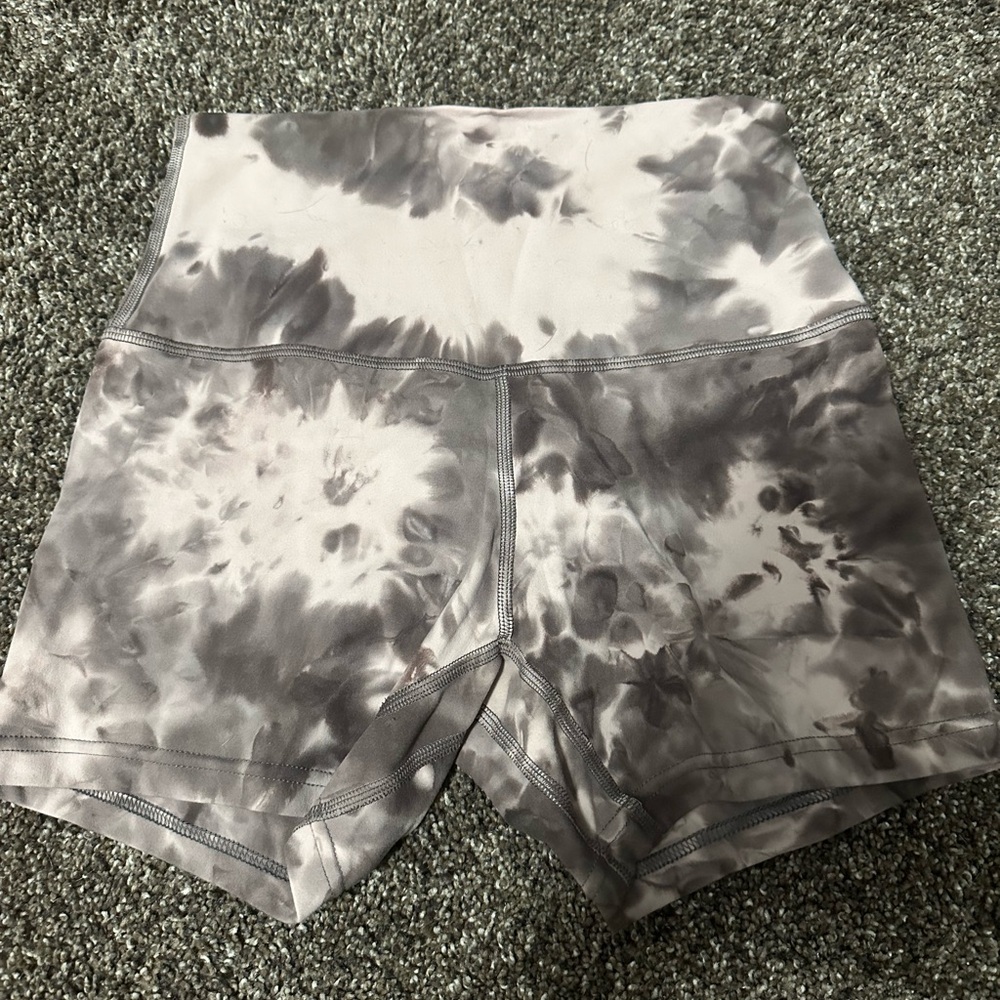 Lululemon align shorts 4”